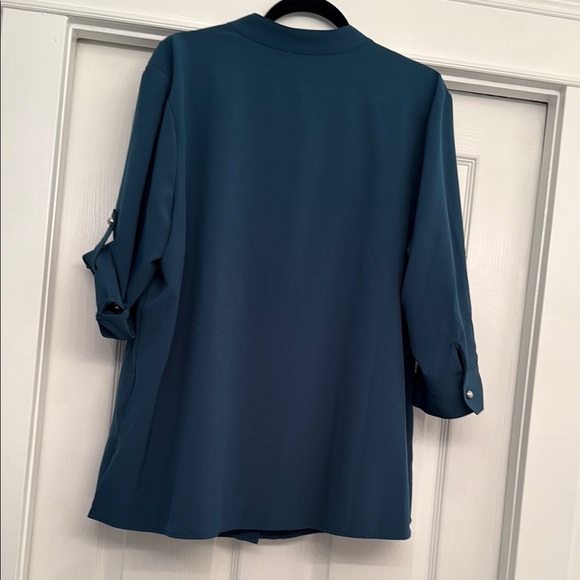 Laura Scott Woman Button Up Blouse Blue/Green Slit Sides Roll Tab Sleeve 18/20 W - Picture 6 of 7